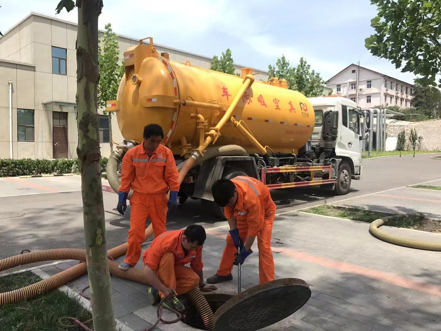 肇源化粪池清理与5-8吨吸粪车施工效率分析